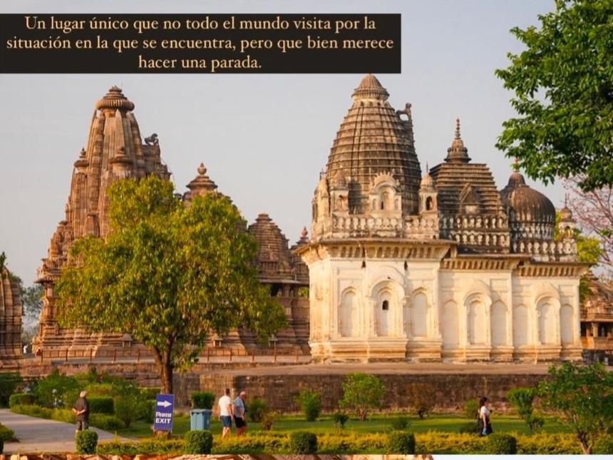 Karma Hostel Khajuraho Bagian luar foto